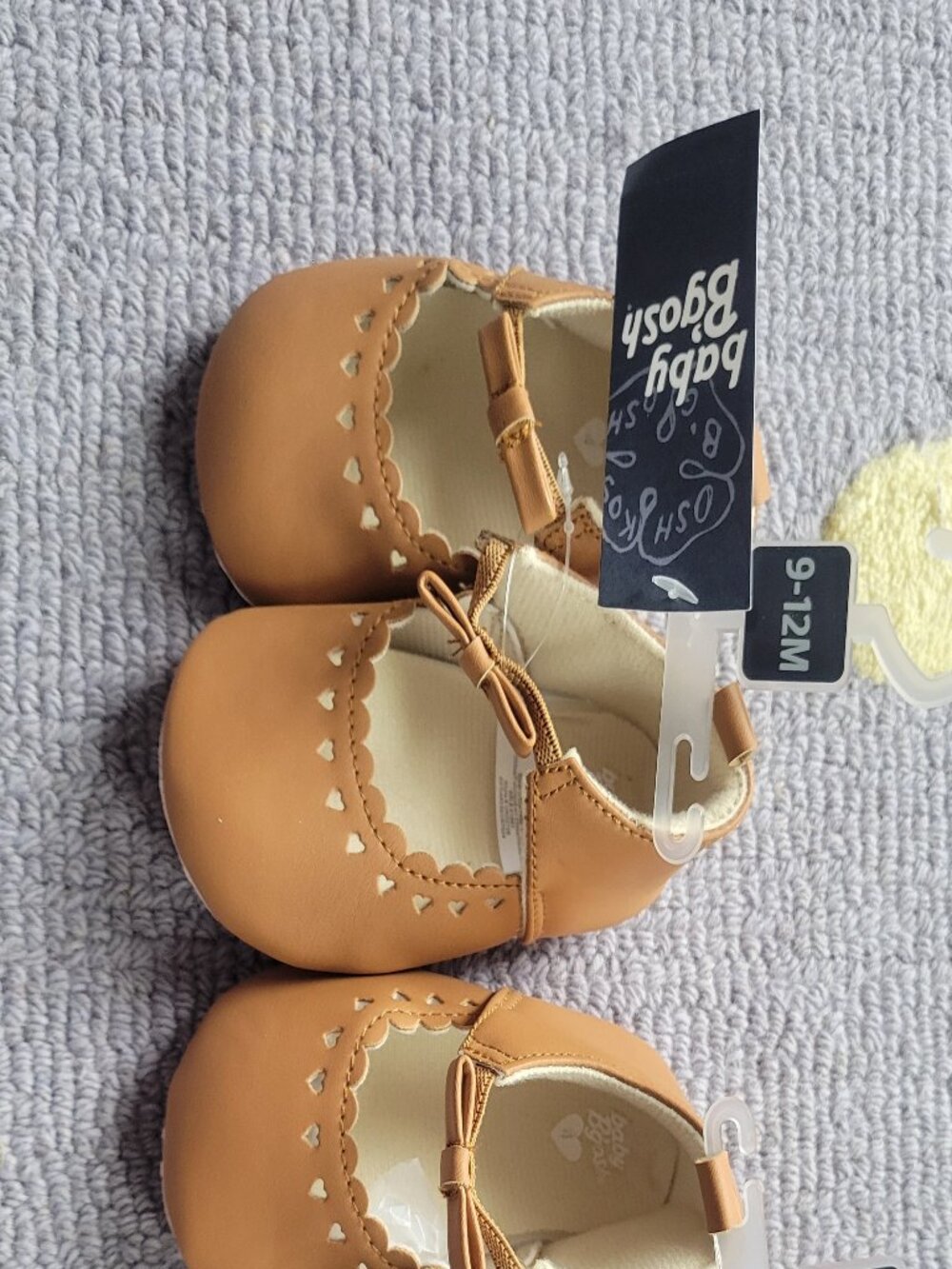 NWT Baby B'gosh Slipper Shoe in Size 4 (9-12 months)